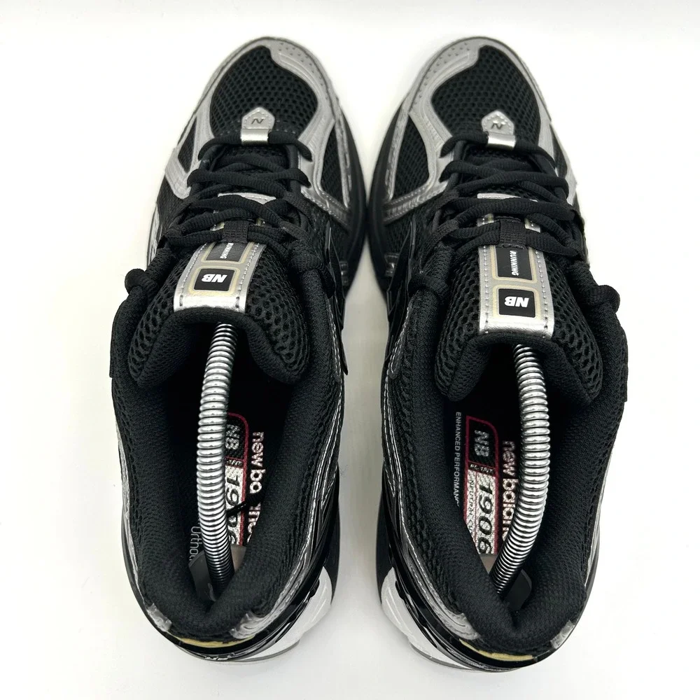New Balance 1906R Shoes Mens 9 Black Silver Metallic Running Sneakers U1906RCF